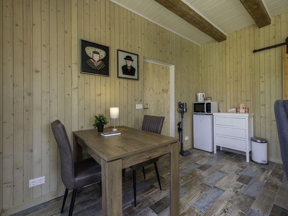 Flooring, Wood, Floor, Interior Design, Furniture, Room, Ceiling, Wood Flooring, Hardwood, Door