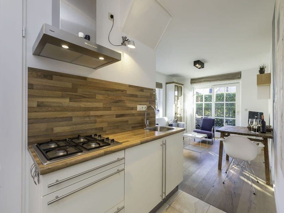 White, Number, Screenshot