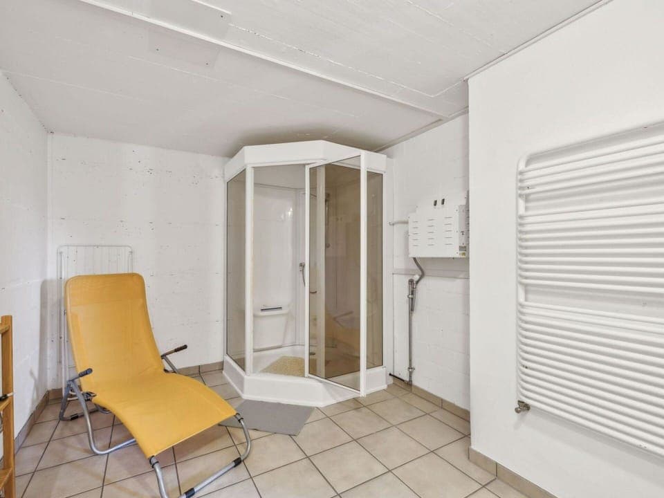 Flooring, Floor, Wall, Interior Design, Ceiling, Room, Door, Apartment, Wood Stain