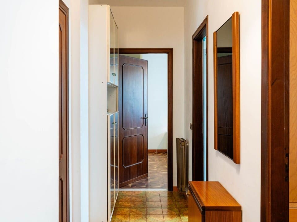 Flooring, Wood, Floor, Door, Interior Design, Home Door, Room, Wood Flooring, Ceiling, Hardwood