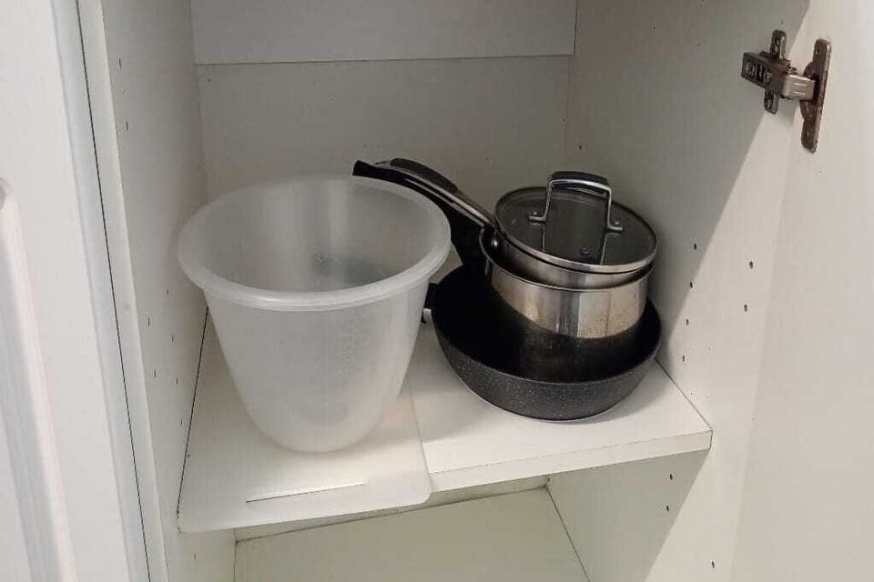 Kitchen: pan