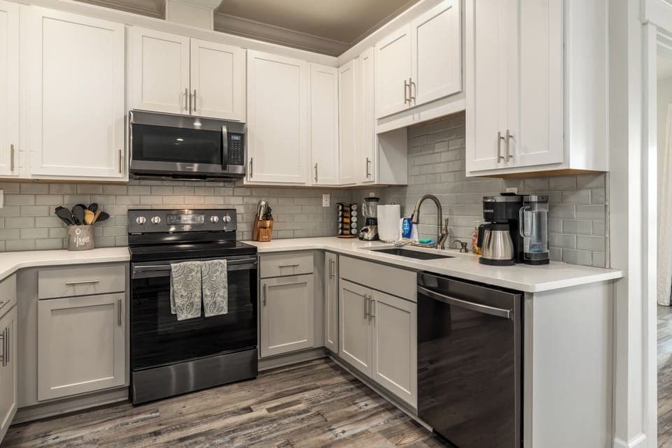 Coastal Château Kitchen with Coffee Maker, Dishwasher and Microwave