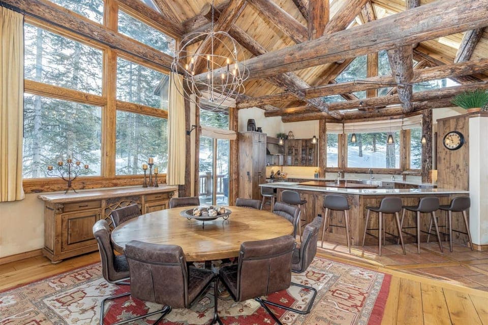 Dining Room - Custom dining table with seating for 8