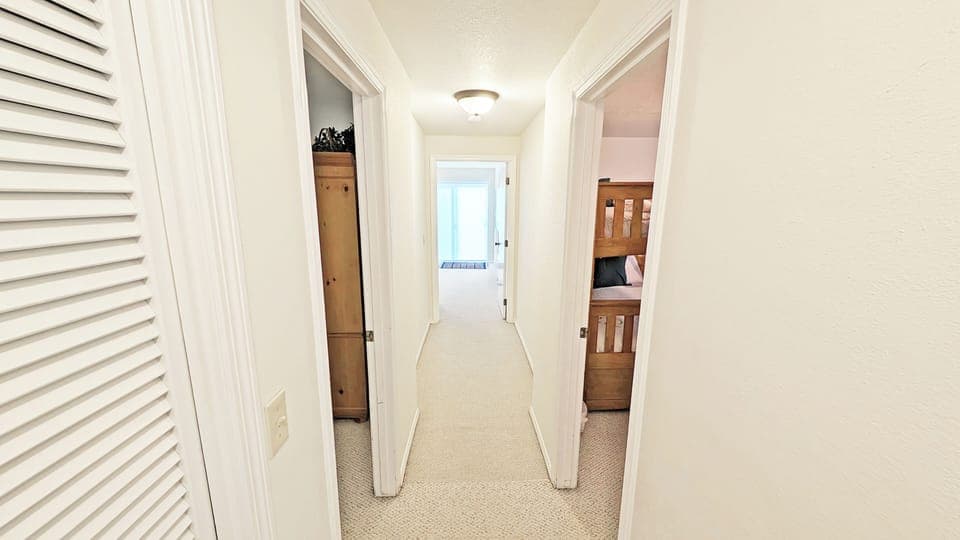 Hall to Bedrooms