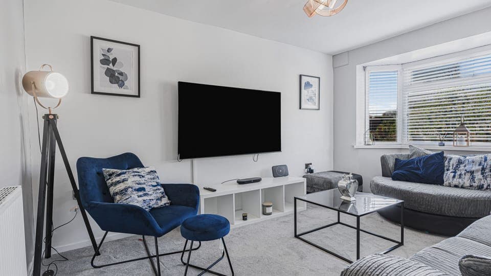 Living Room / Lounge