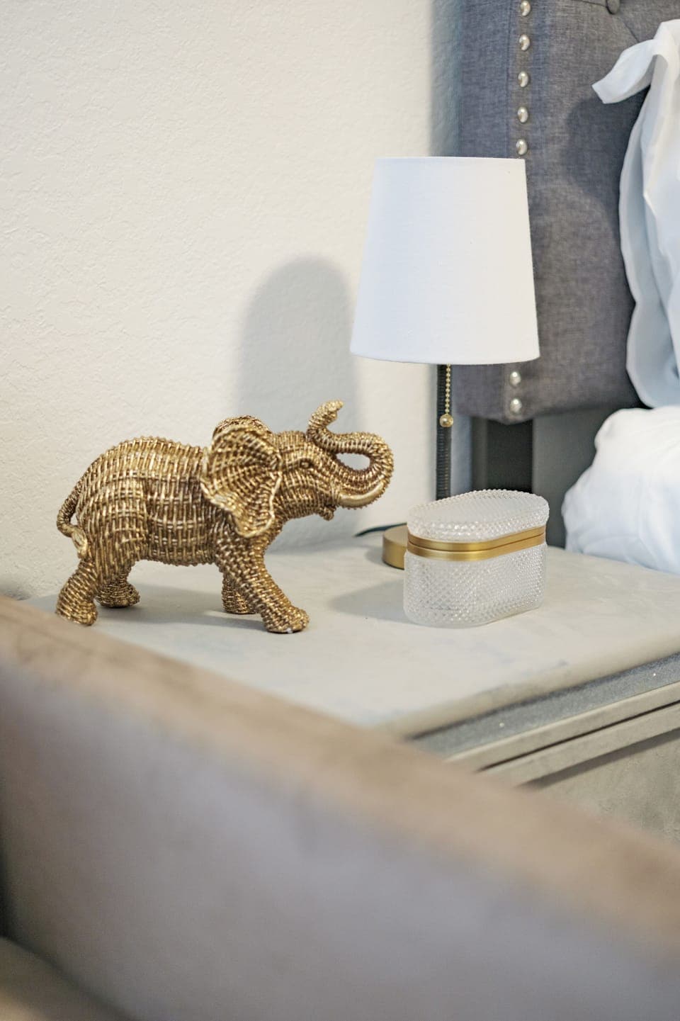 Details, look how cute it is
