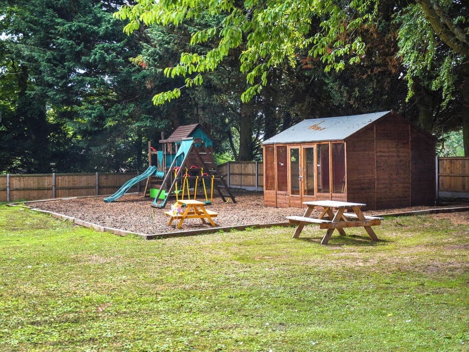 Outdoor | Faith Cottage, Little Dunham