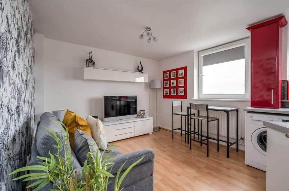 Living Room / Lounge