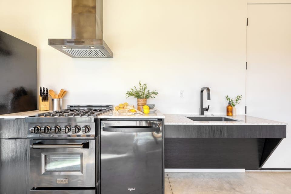 Modern appliances in the kitchen.