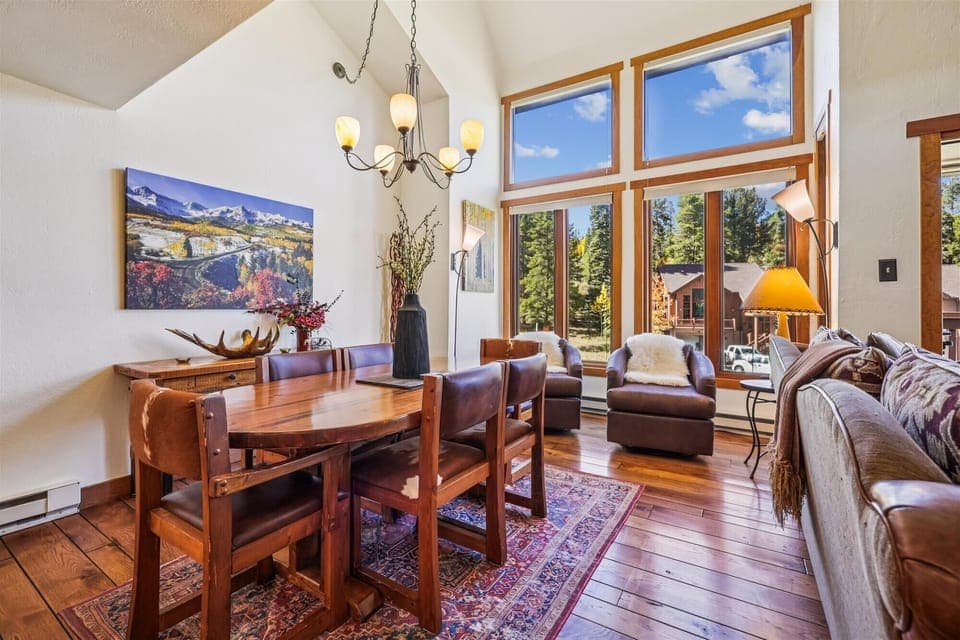 Dining Area - 4 O'Clock Lodge D25 - Breckenridge Vacation Rental