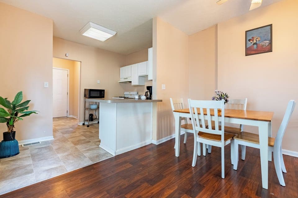 Fully equipped kitchen with everything you need to cook and dine in.
