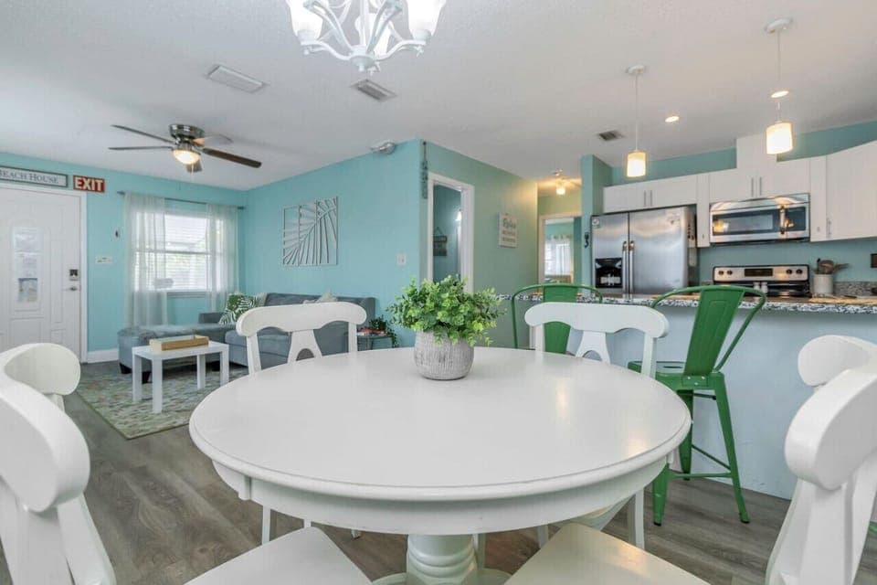 Tranquil Tide Dining Area