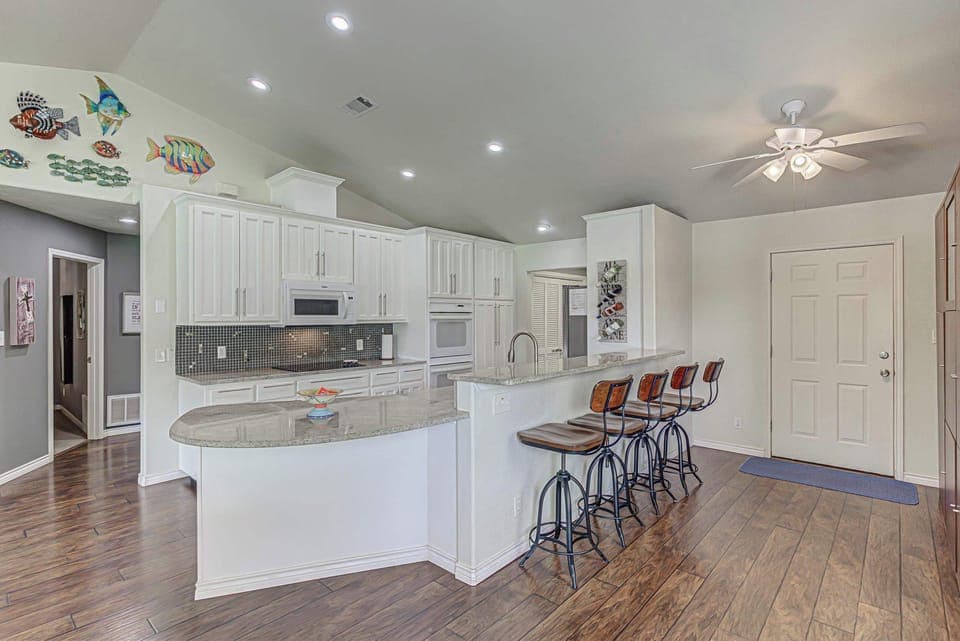 Modern kitchen with breakfast bar seating
