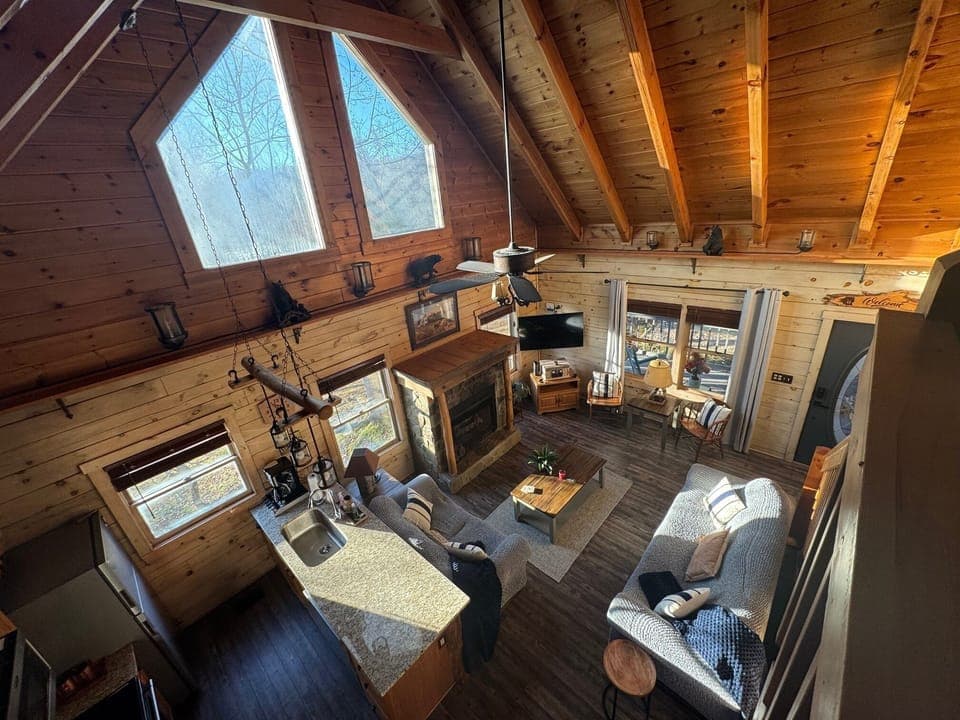 Outside the windows, you'll see nothing but trees, birds, chipmunks...
