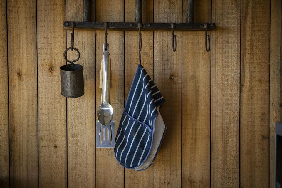 Cooking equipment in the outside dining/kitchenette