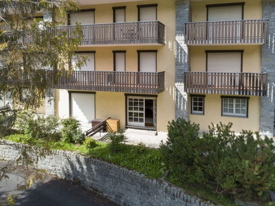 Apartment, Balcony, Condominium, Villa, Siding