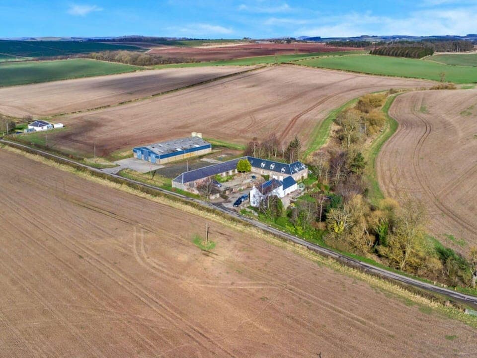 Water, Body Of Water, Coast, Coastal And Oceanic Landforms, Sea, Summer, Beach, Ocean, Tourist Attraction, Shore