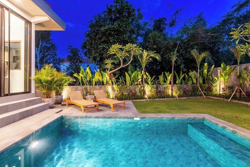 An enchanting space featuring a stunning swimming pool—where tropical style meets privacy for an unforgettable Bali experience. #Villa Samalas