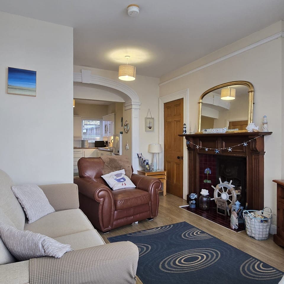 Living Room / Lounge