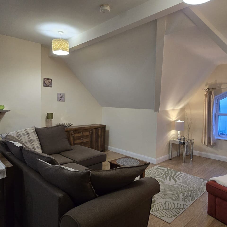 Living Room / Lounge