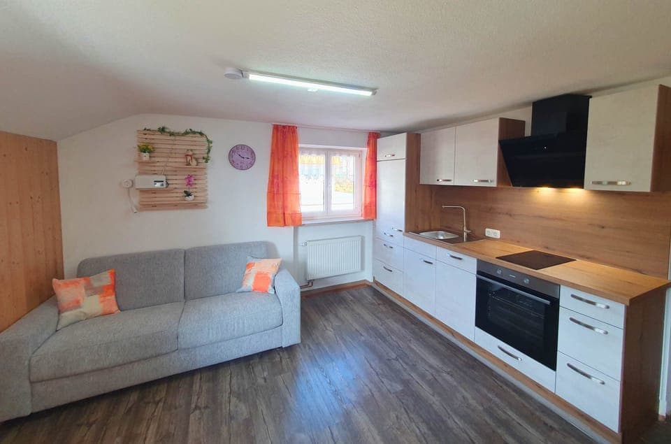 FeWo Gipfelgold Wohnbereich und Küche