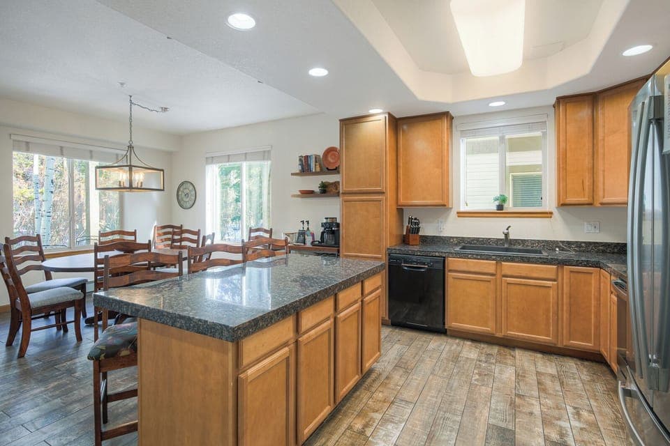 CC102B Kitchen