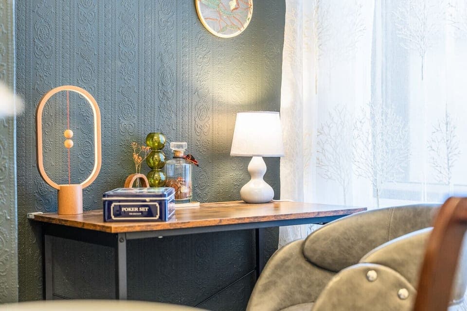 Work desk - perfect for those working or studying from home. There is free and fast wifi throughout the house.