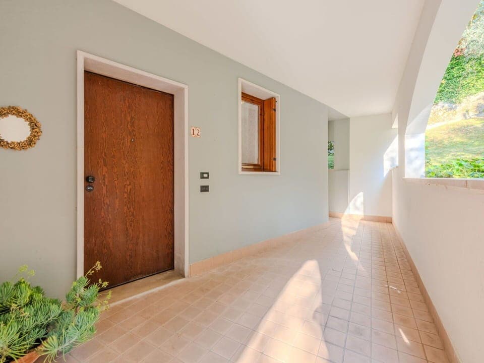 Wall, Flooring, Wood, Floor, Ceiling, Interior Design, Door, Wood Stain, Room