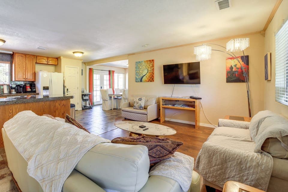 Living Room | Central A/C & Heat