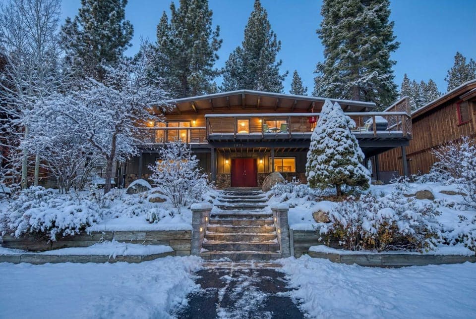 Exterior view for rustic cabin