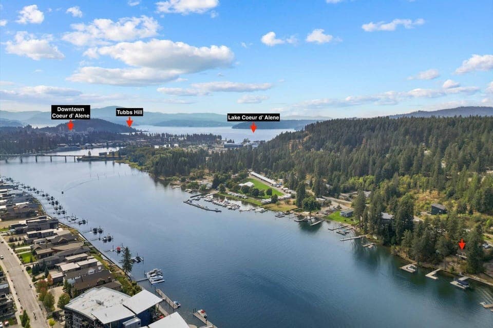 Just a few minutes from downtown CDA!