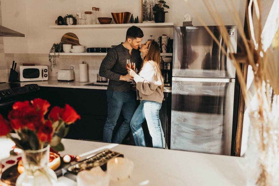 Celebrate love at the cabin: ask about our customizable Romance packages.