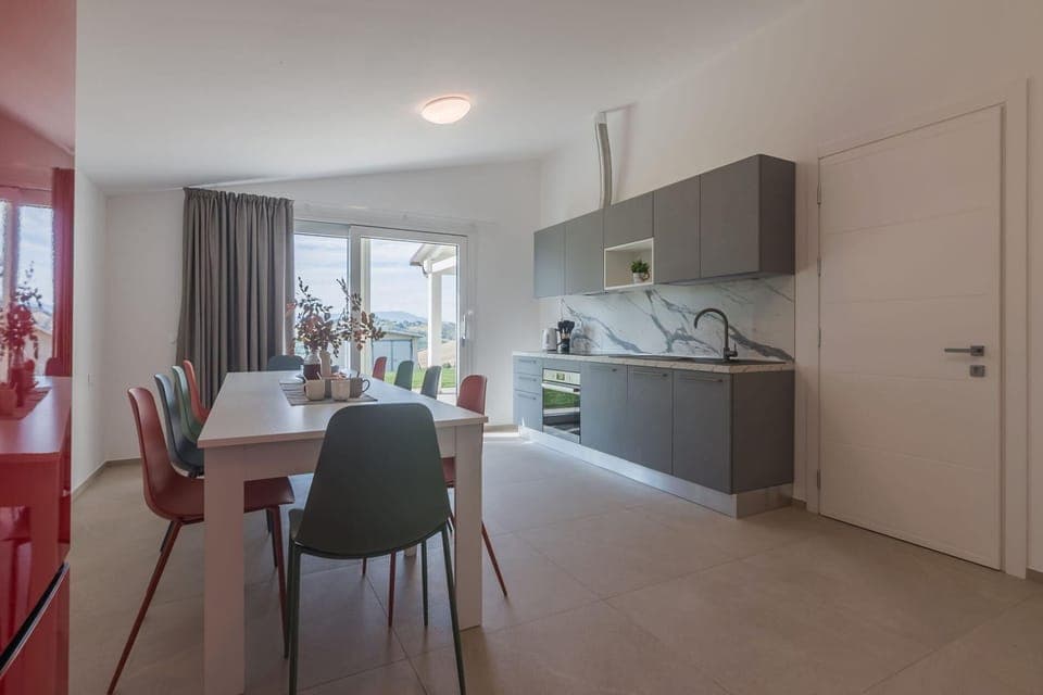 Villa Silvia 14 (11933)