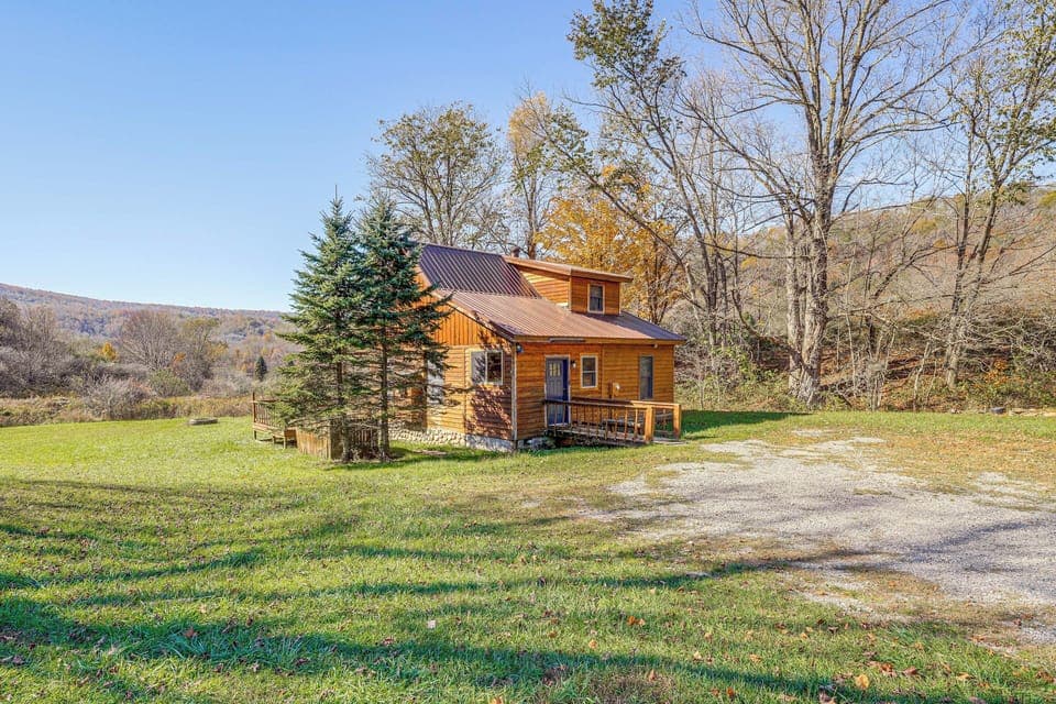 Slaty Fork Vacation Rental | 1BR | 2BA | 1,100 Sq Ft | Step to Enter