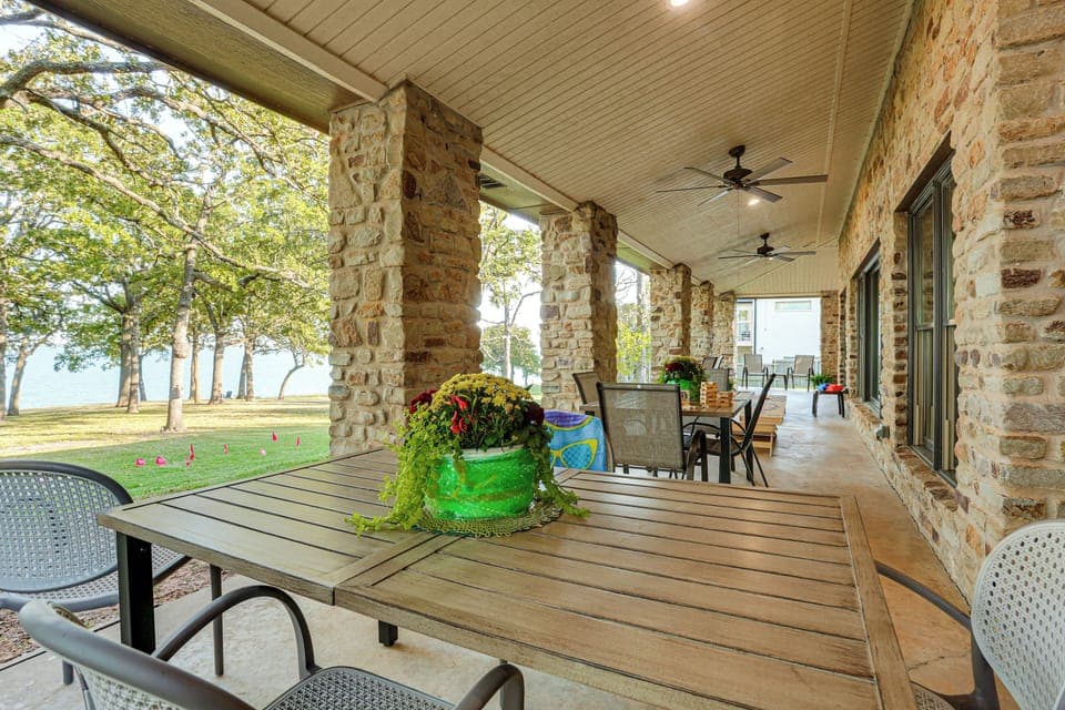 Pottsboro Vacation Rental | 4BR | 3BA | 3,086 Sq Ft | Step-Free Entry