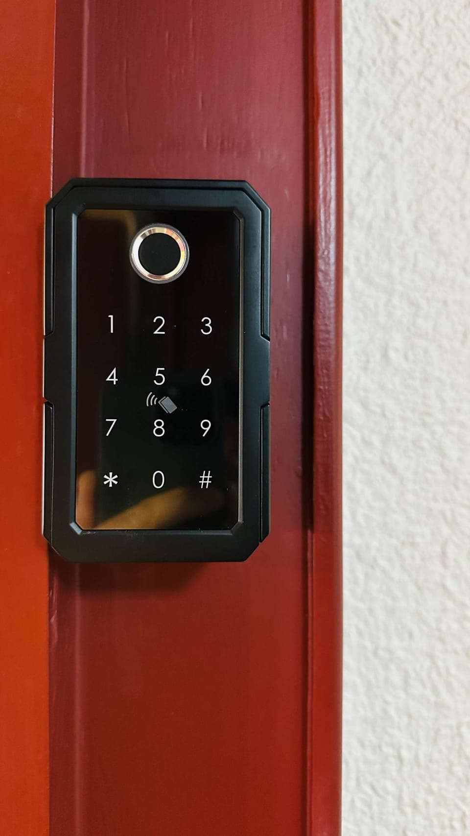 For added convenience and flexibility, you can check in independently. Once your reservation is confirmed, you will receive the code to open the key box.
