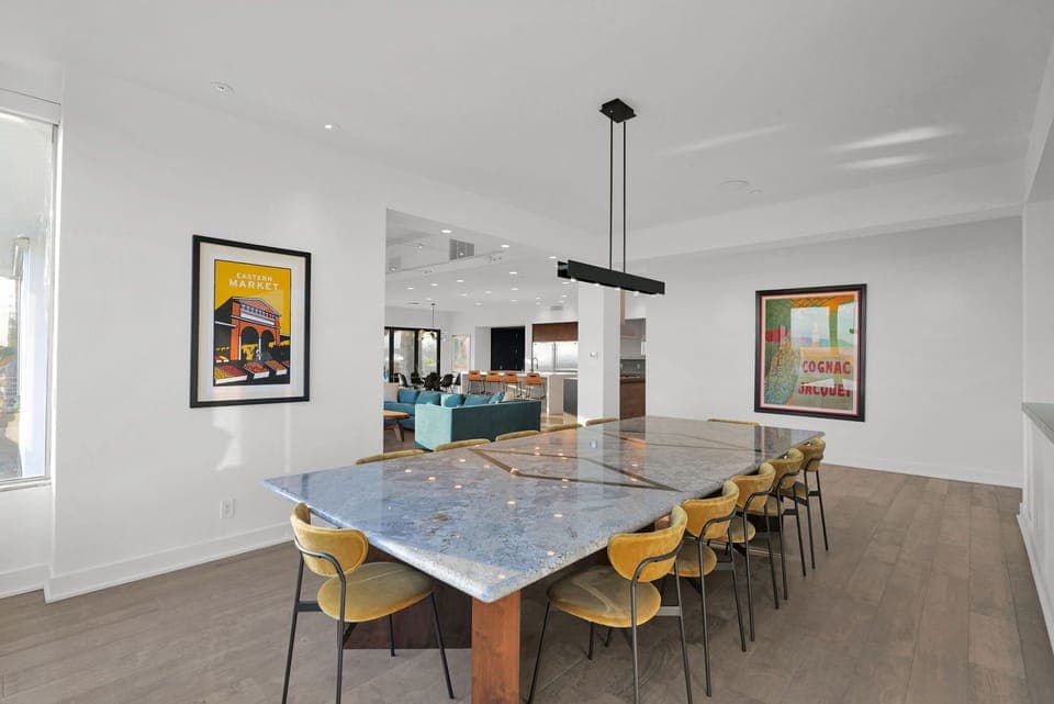 Gather, share, and connect in this inviting, open dining experience.