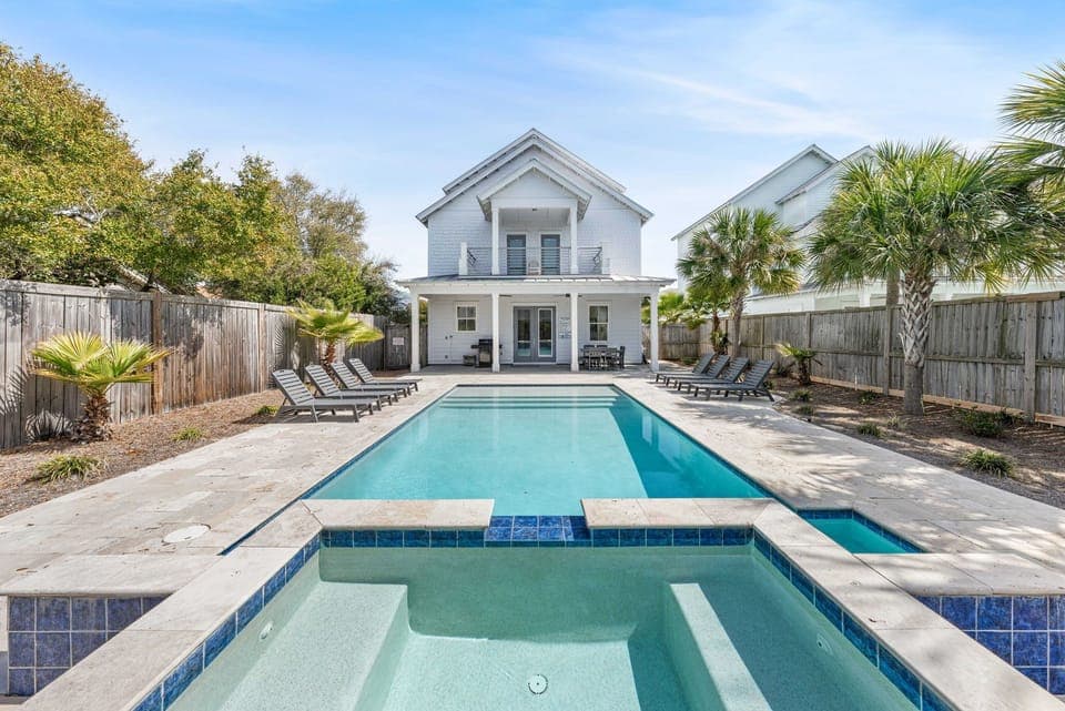 Welcome to your next grand getaway at King’s Court!