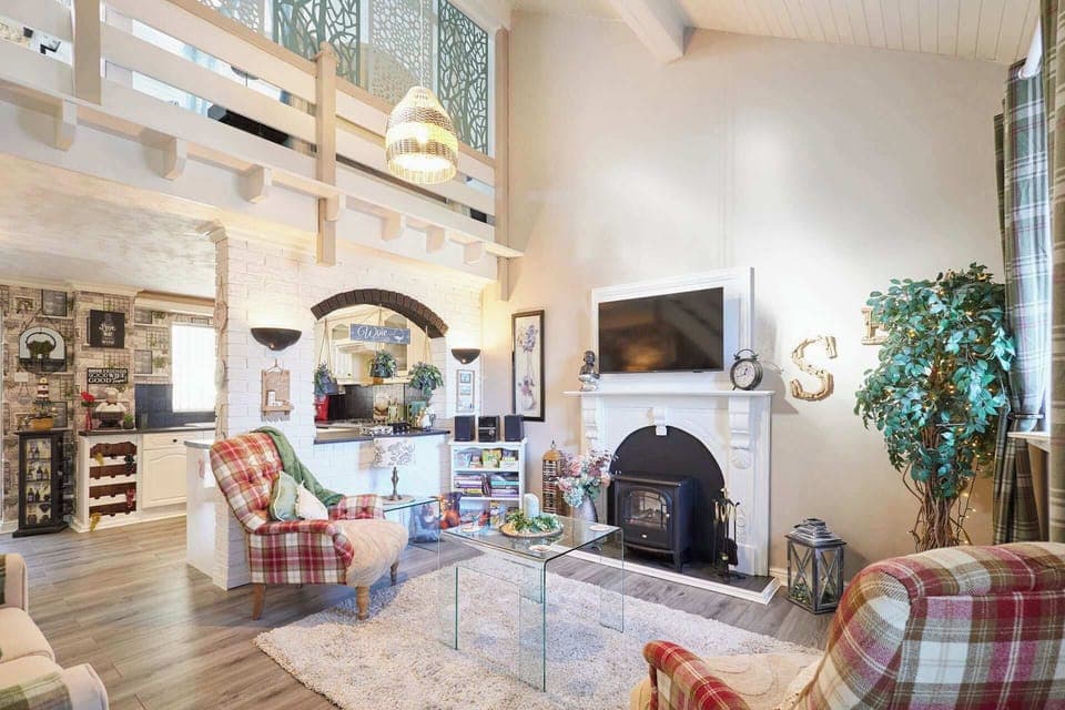 The Cheeky Squirrel, New Brighton - Host & Stay