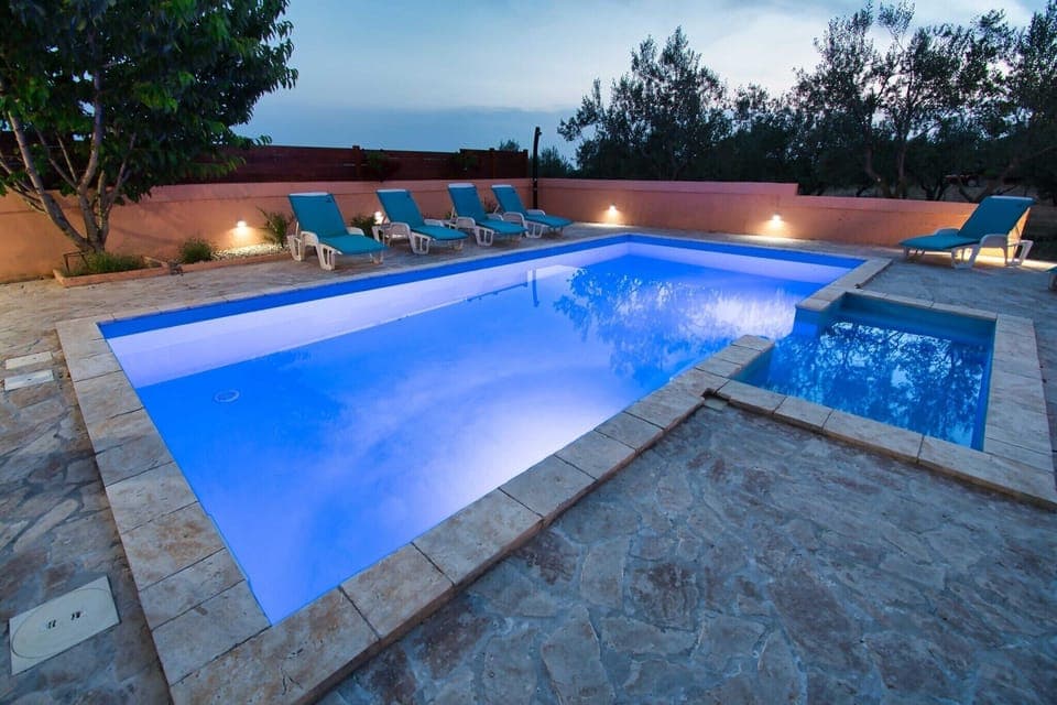 Holiday Home Swimming Pool