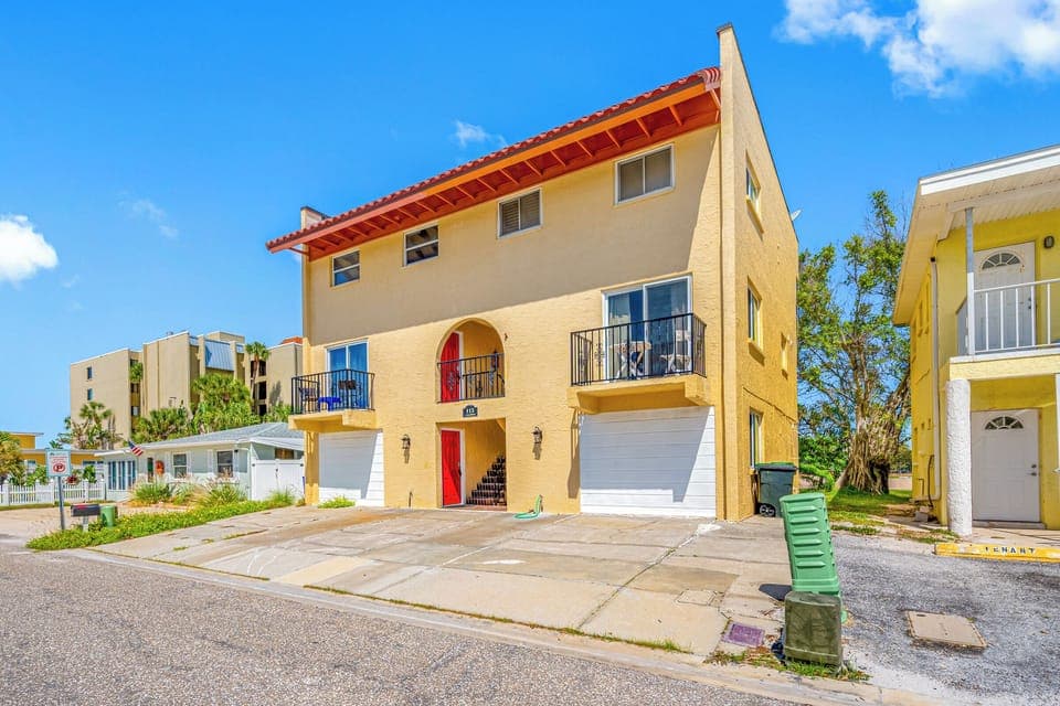 Front of 4 plex