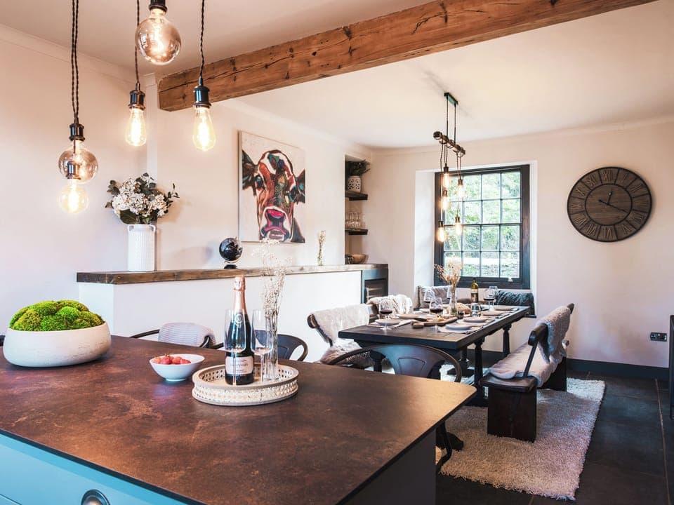 Kitchen/diner | The Farmhouse - Bogee Farm Holiday Cottages, Wadebridge