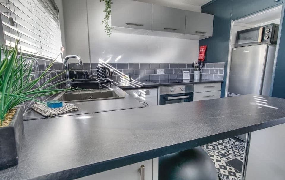 A kitchenette to cook in.