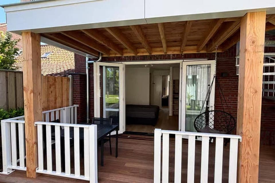 Entrance / Reception