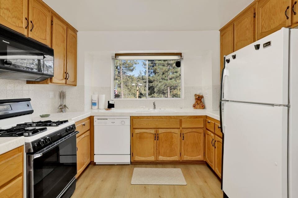 Spacious kitchen
