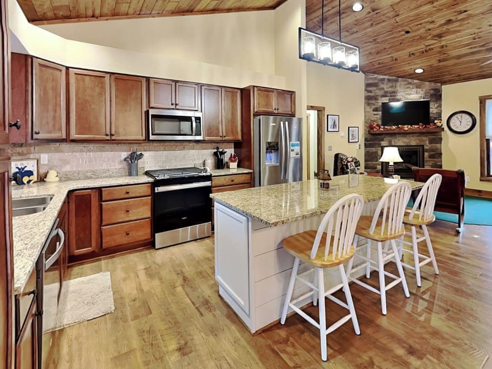 Full Kitchen