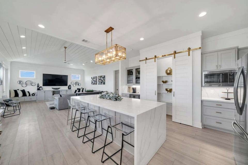 23-web-or-mls-AR700086