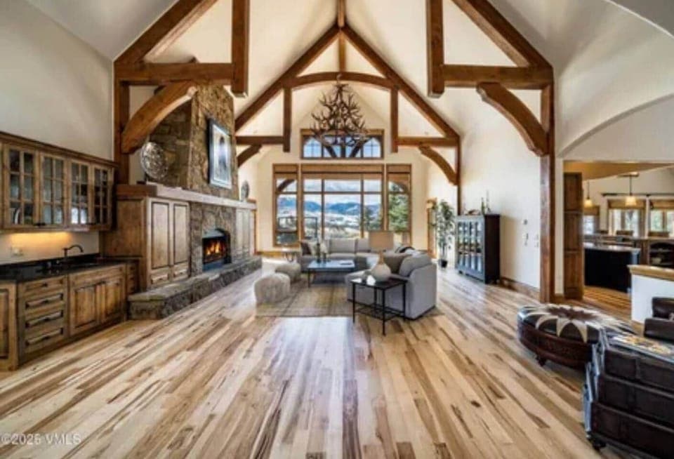 Primary Living Area - sweeping views of the valley