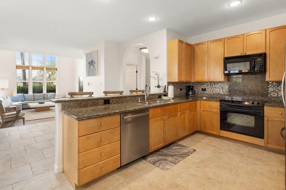 Colony Villas 1702-9