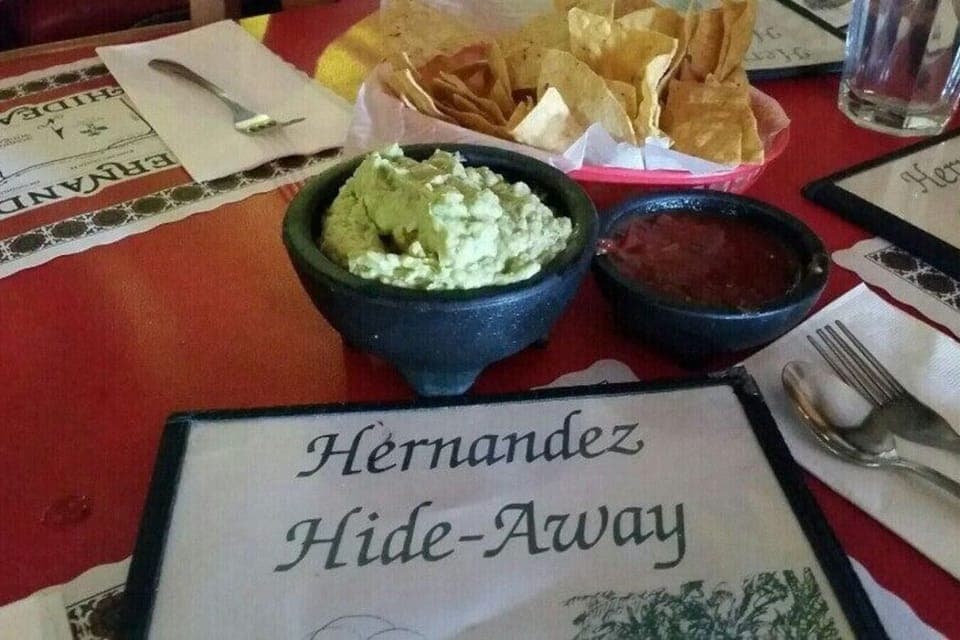 Hernandez Hide-Away Restaurant – 5 min walk. A local gem known for its delicious Mexican food and laid-back, welcoming vibe.